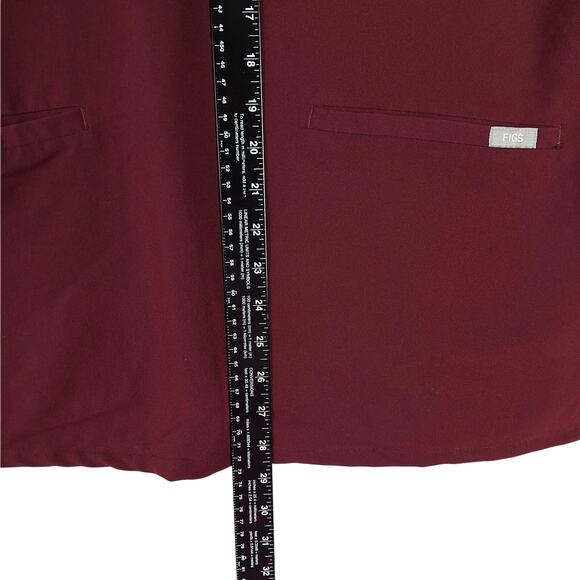 Figs Scrub Top Womens XL Burgundy Casma Three Pocket Medical Uniform Nursing - Picture 4 of 6